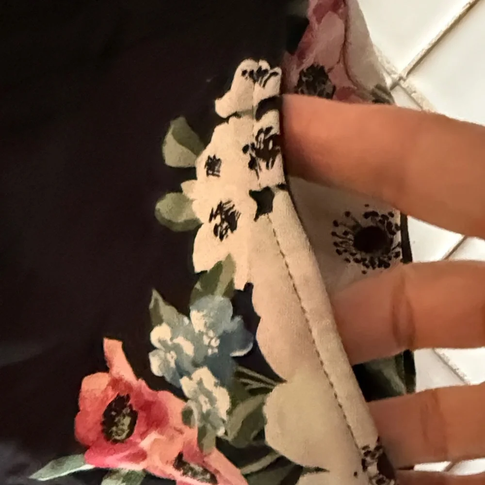 J. Jill Black Floral Cropped Pants- worn about‎ 6 times.